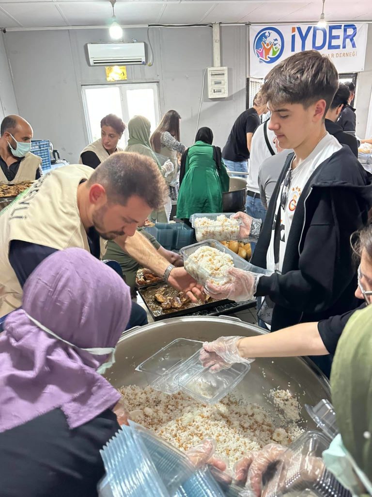 ATIB-Jugendliche halfen Hilal im Erdbebengebiet 10.11.2023 (17)