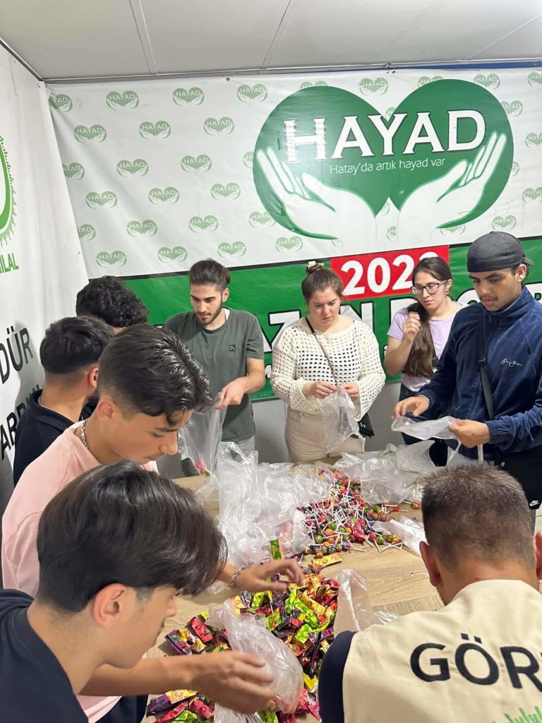 ATIB-Jugendliche halfen Hilal im Erdbebengebiet 10.11.2023 (8)