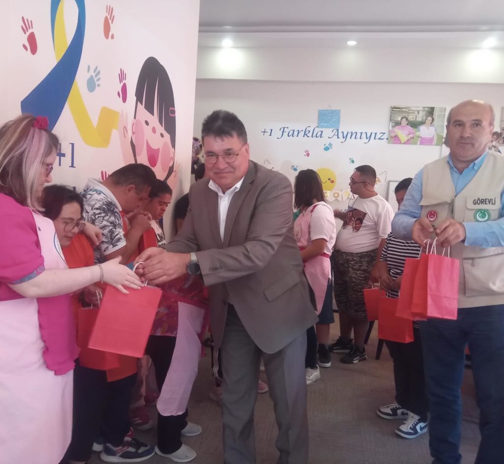 Hilal weiterhin an der Seite von Menschen mit Down-Syndrom und Autismus 24.09.2023 (2)