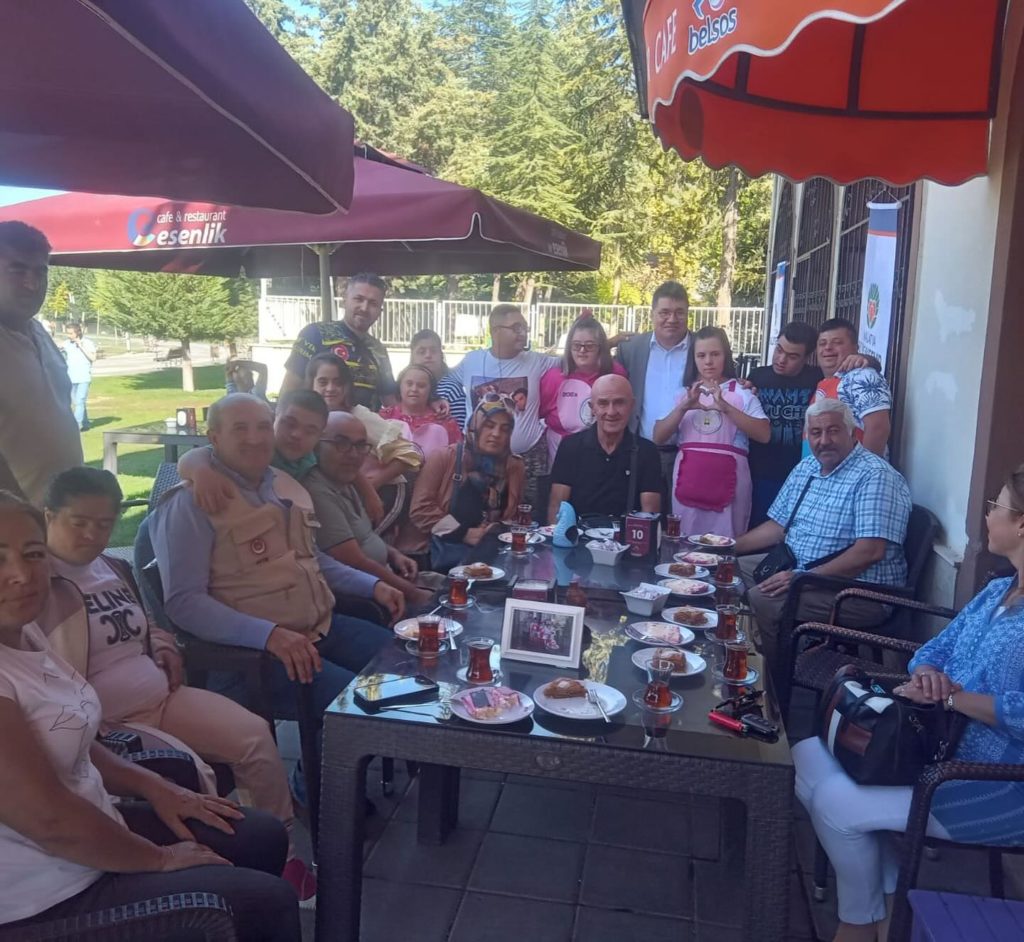 Hilal weiterhin an der Seite von Menschen mit Down-Syndrom und Autismus 24.09.2023 (5)