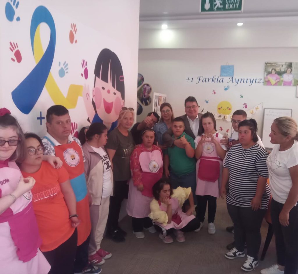 Hilal weiterhin an der Seite von Menschen mit Down-Syndrom und Autismus 24.09.2023 (8)